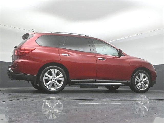 Used 2018 Nissan Pathfinder SL w/ SL Premium Package image 16