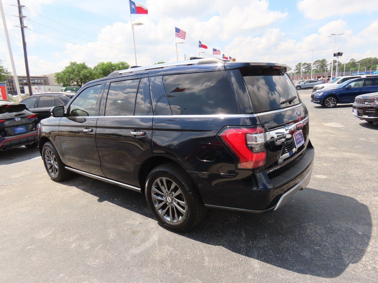 Certified 2021 Ford Expedition Limited image 3