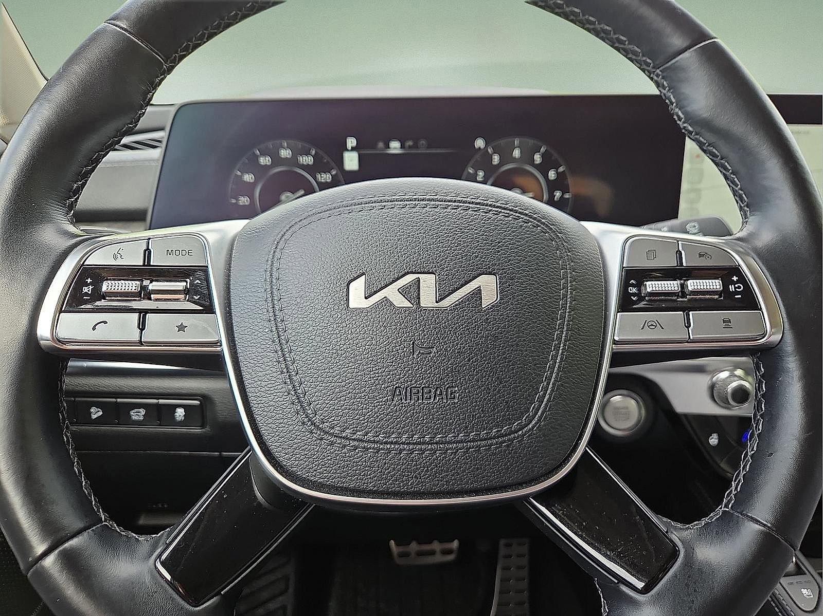 Used 2024 Kia Telluride SX image 24