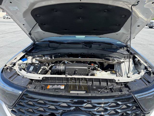 Certified 2024 Ford Explorer ST-Line w/ Class IV Trailer Tow Package AWD/4WD image 23