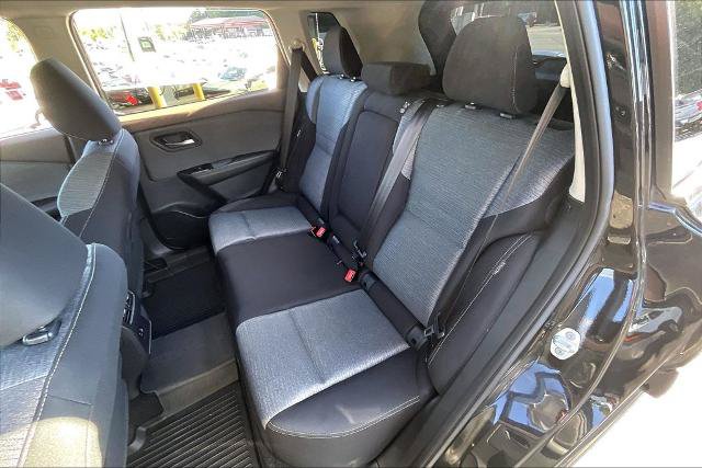 Used 2021 Nissan Rogue SV FWD image 25