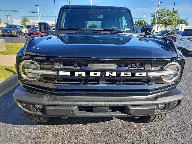 Certified 2024 Ford Bronco Outer Banks AWD/4WD image 3