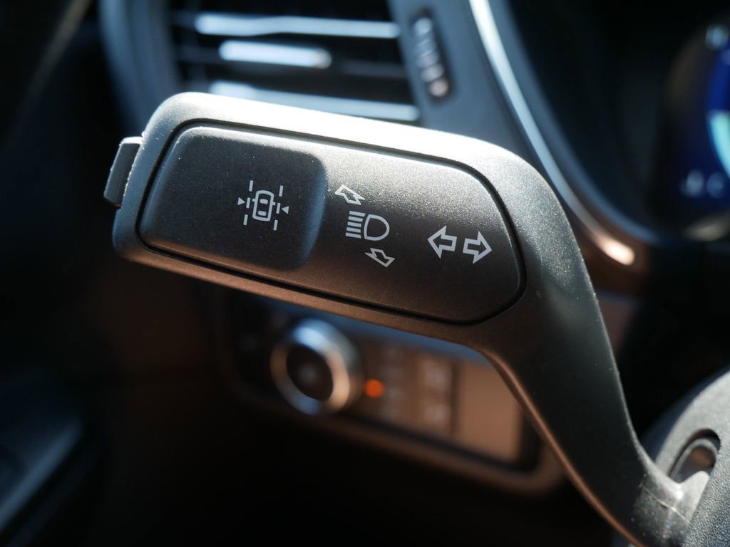 Certified 2020 Ford Escape Titanium AWD/4WD image 28