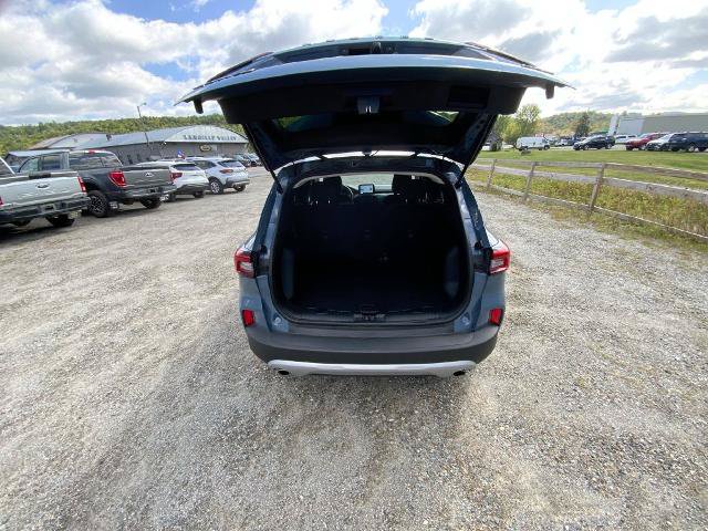 Certified 2025 Ford Escape Active AWD/4WD image 24