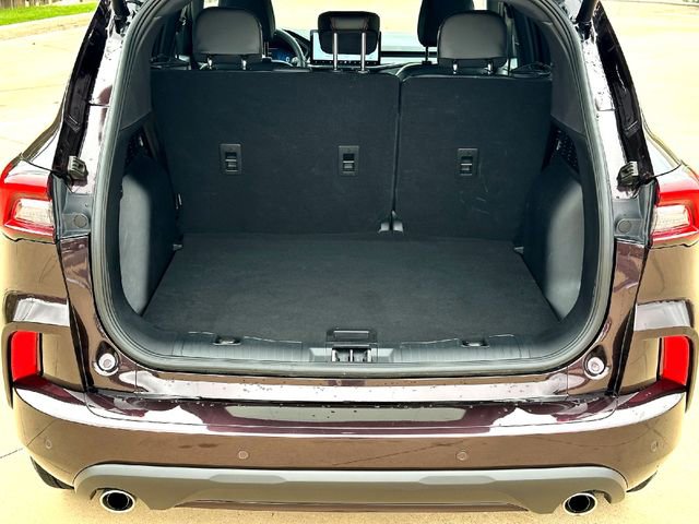 Certified 2023 Ford Escape ST-Line Select w/ Tech Pack #2 AWD/4WD image 7
