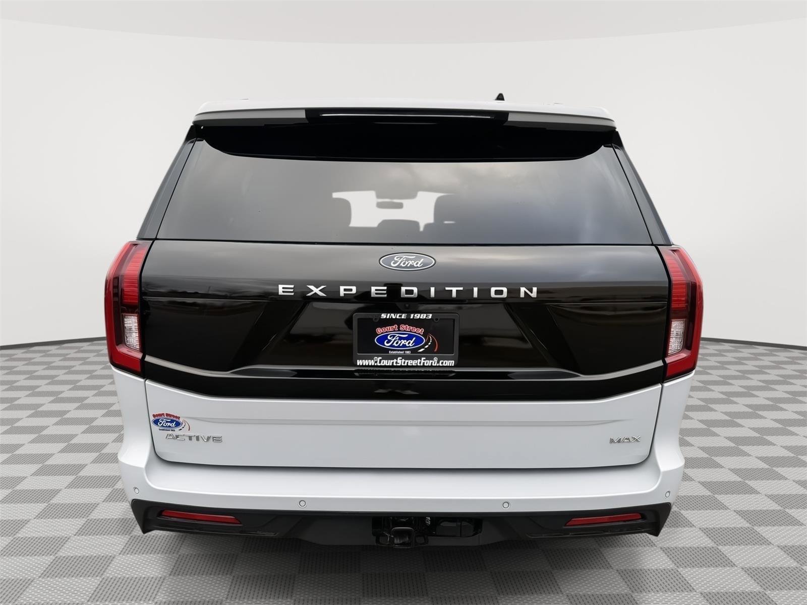 Certified 2025 Ford Expedition Max Active AWD/4WD image 2