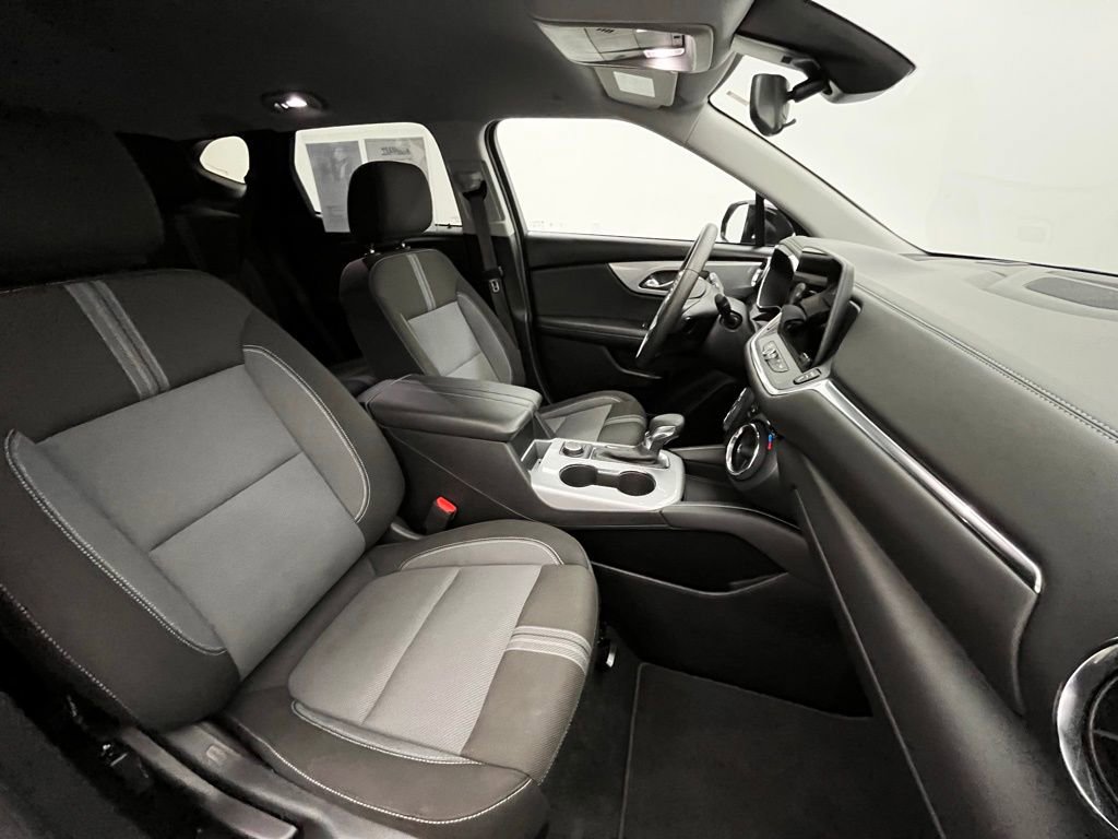 Used 2024 Chevrolet Blazer LT image 28