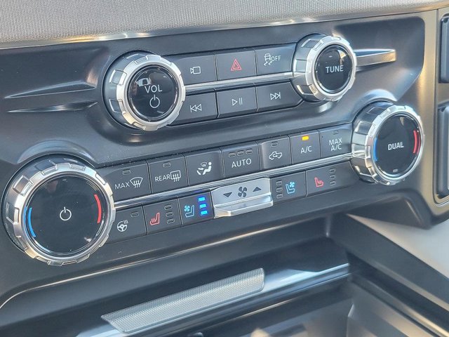 Certified 2025 Ford F450 Platinum w/ Platinum Plus Package image 23