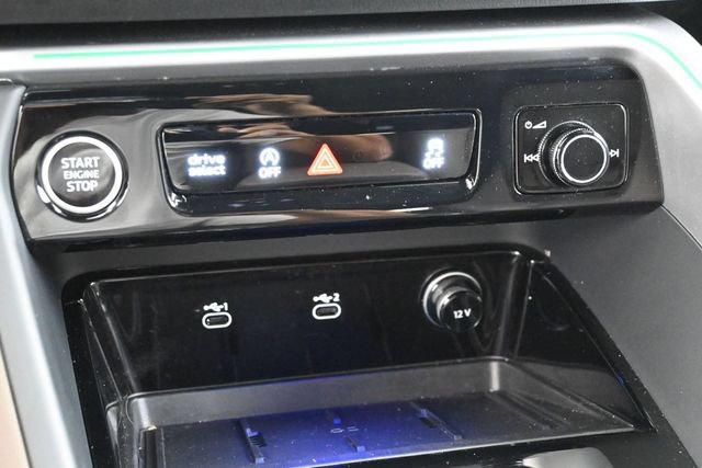 Used 2025 Audi Q5 Premium Plus AWD/4WD image 23