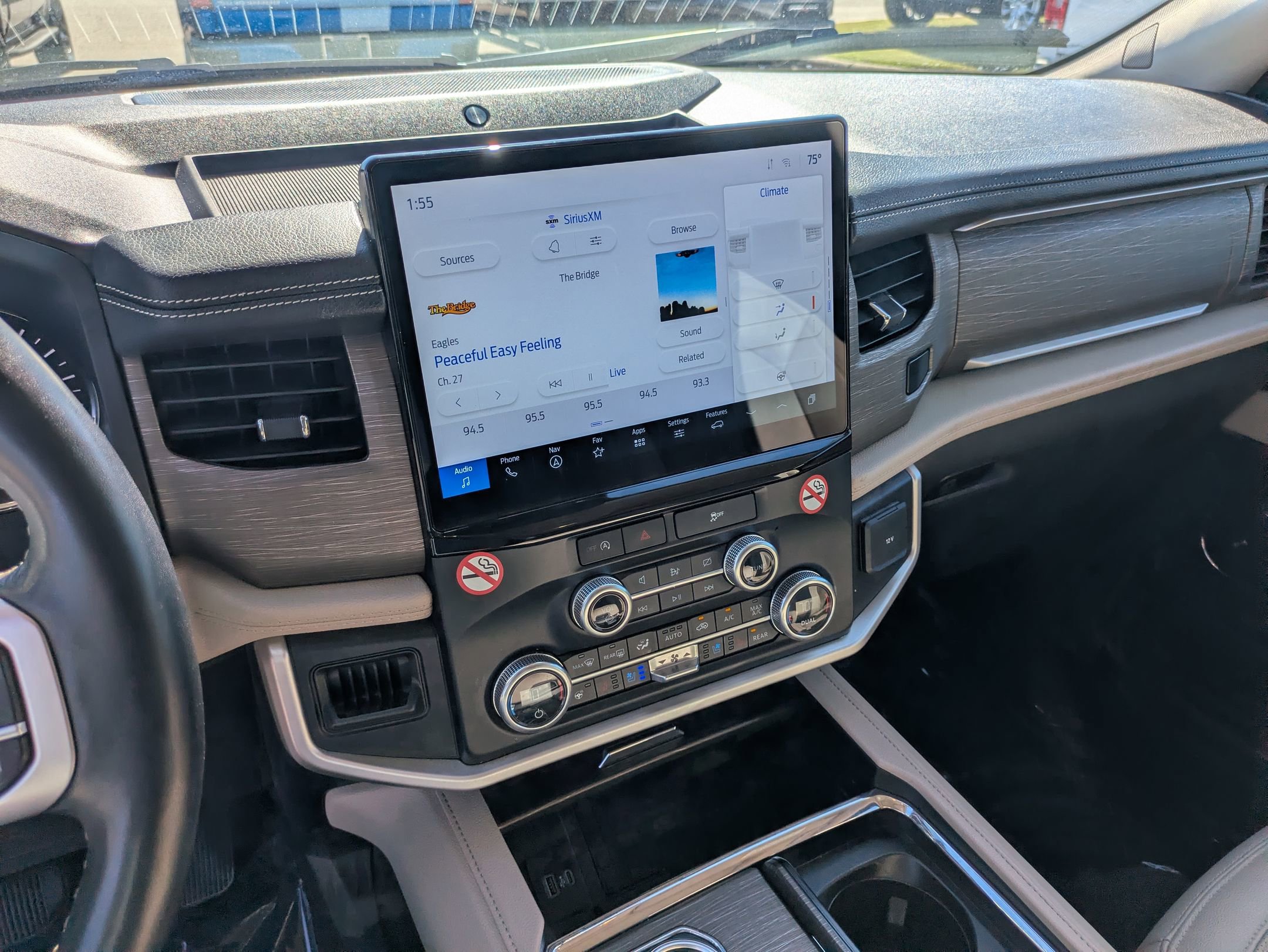 Certified 2024 Ford Expedition Limited image 20