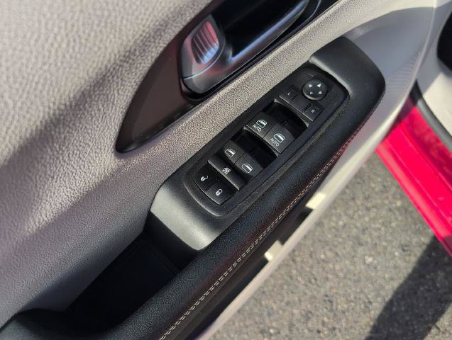 Used 2024 Chrysler Pacifica Touring-L FWD image 20