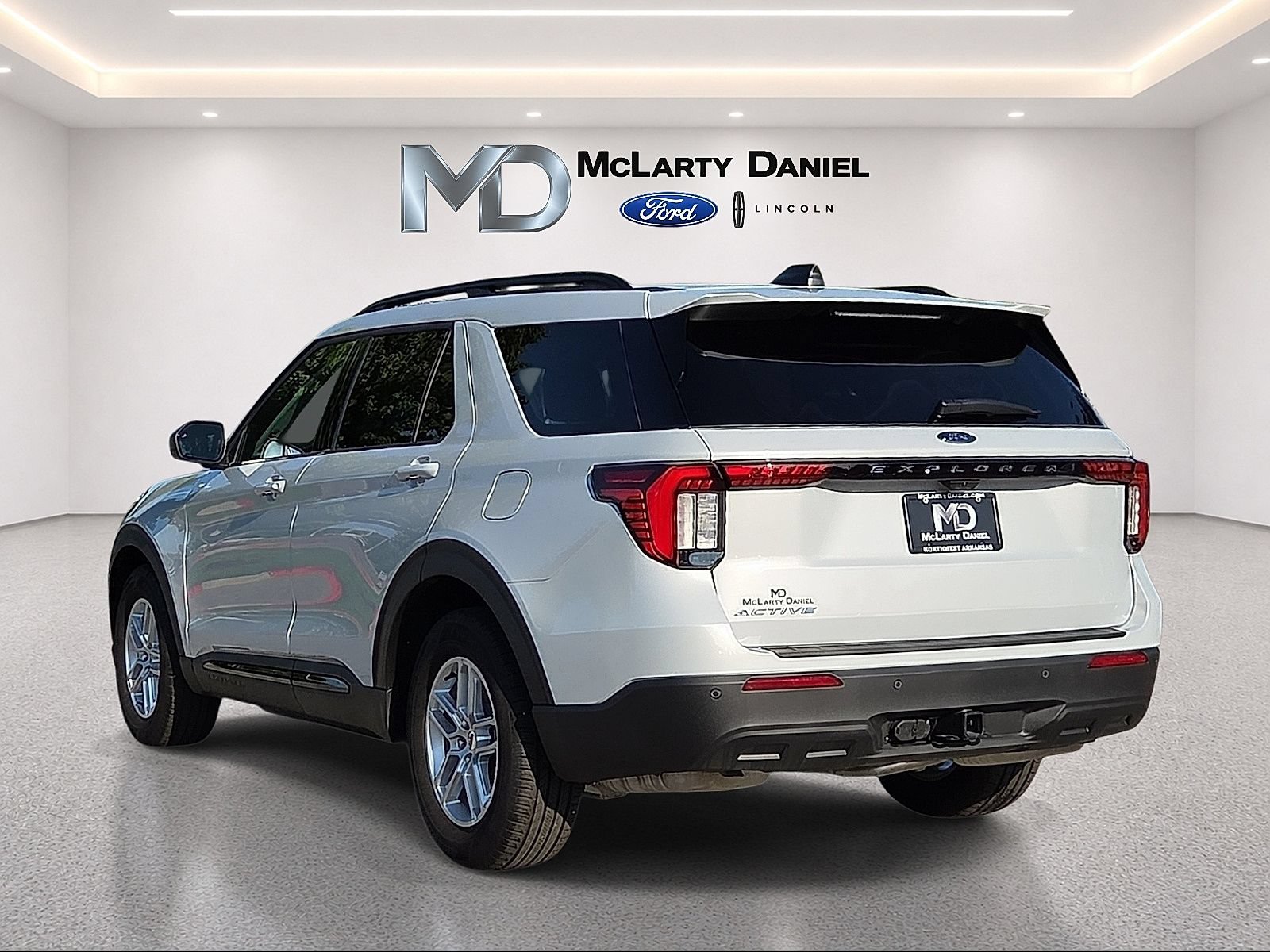 Certified 2026 Ford Explorer Active RWD image 4