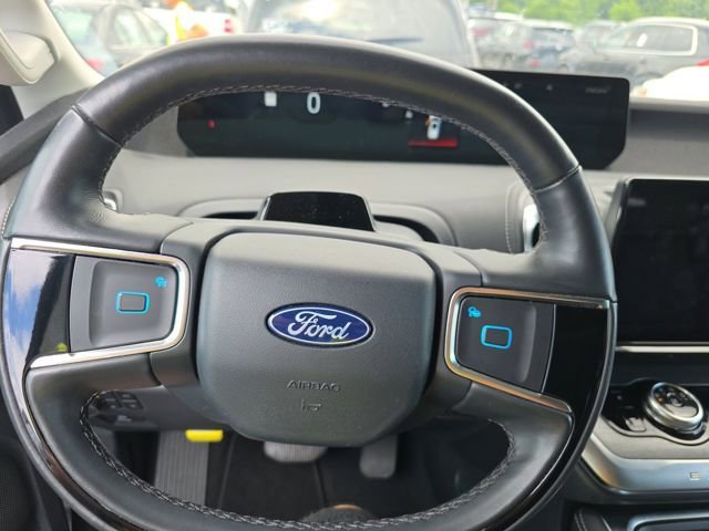 Certified 2025 Ford Expedition Platinum AWD/4WD image 11