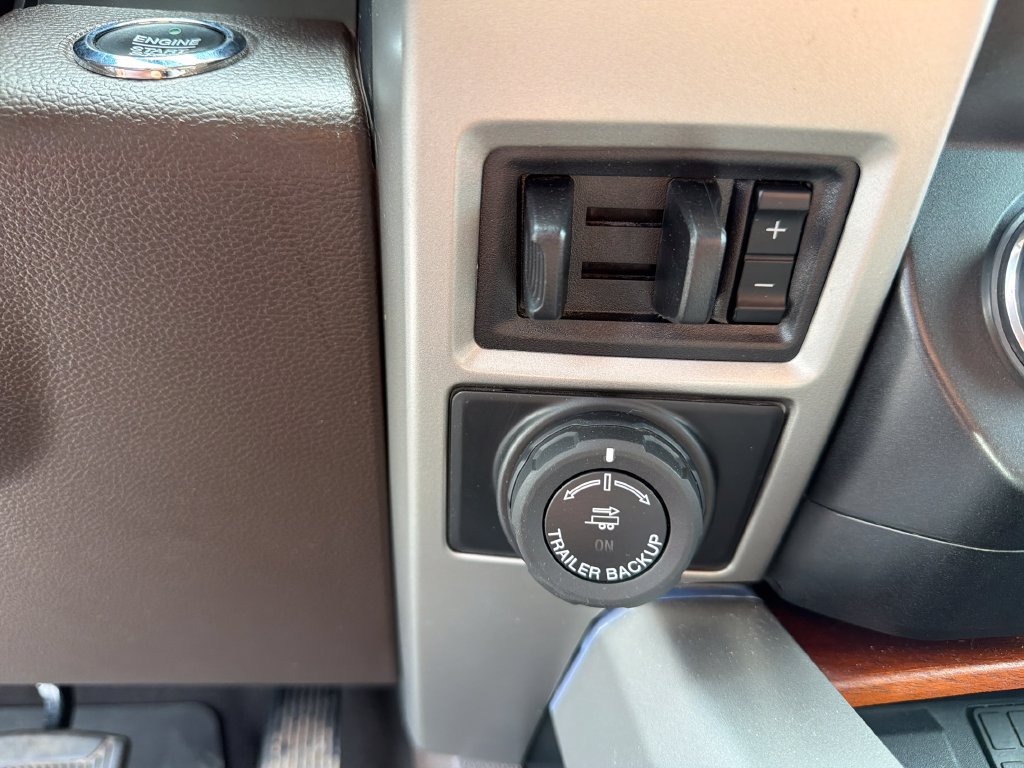 Certified 2020 Ford F350 King Ranch w/ King Ranch Ultimate Package AWD/4WD image 28