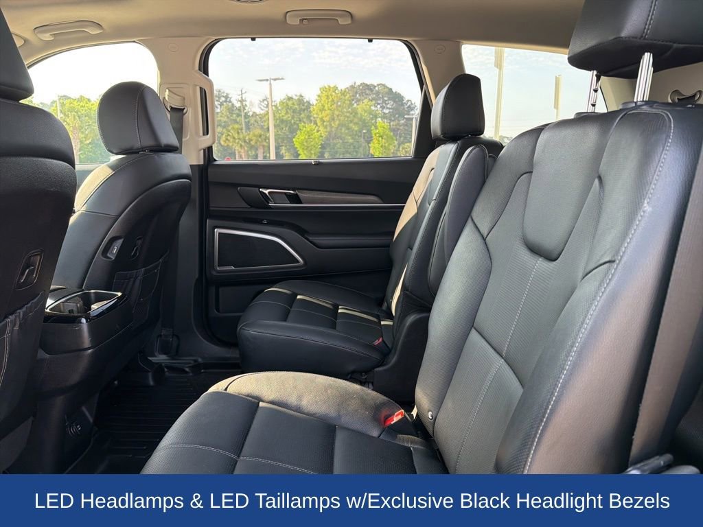 Used 2022 Kia Telluride EX w/ EX Premium Package AWD/4WD image 16
