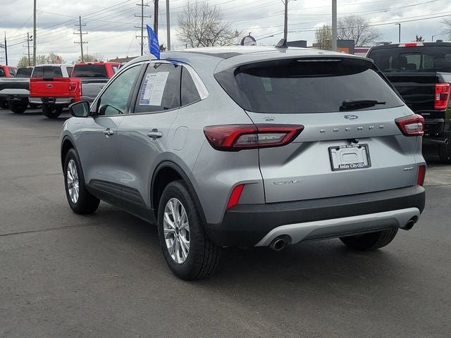 Certified 2024 Ford Escape Active AWD/4WD image 3