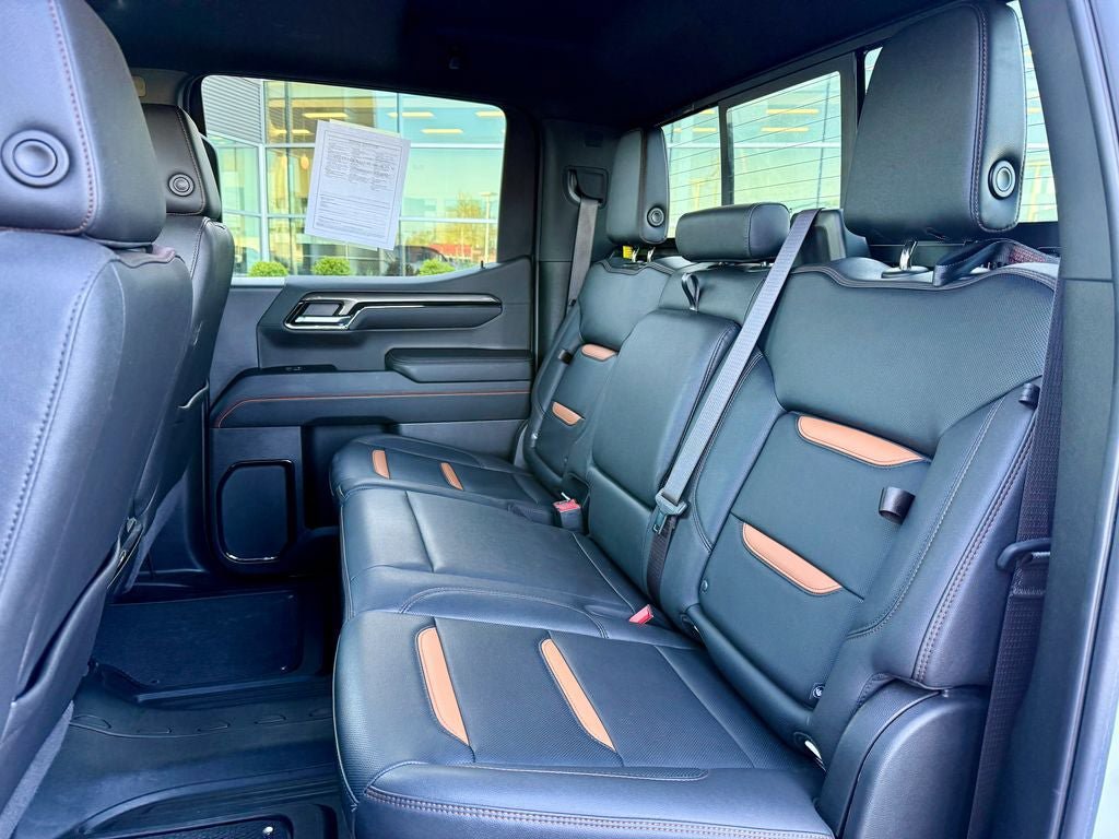 Used 2022 GMC Sierra 1500 AT4 w/ AT4 Premium Package AWD/4WD image 11