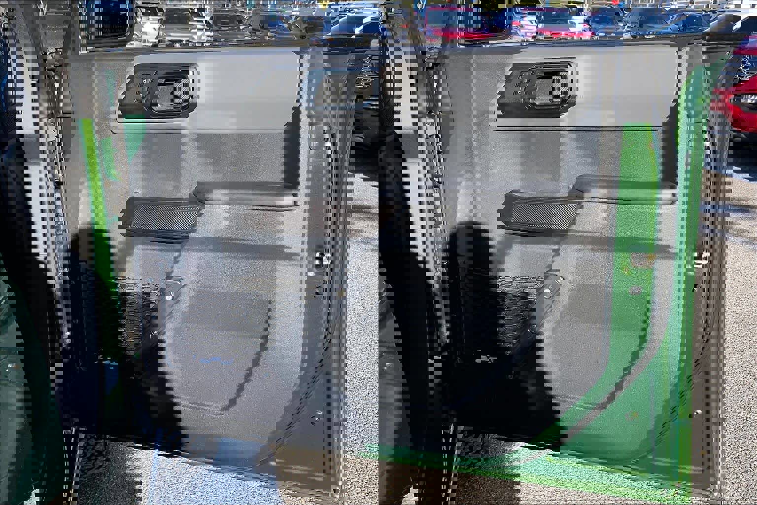 Certified 2024 Ford Bronco Black Diamond image 22