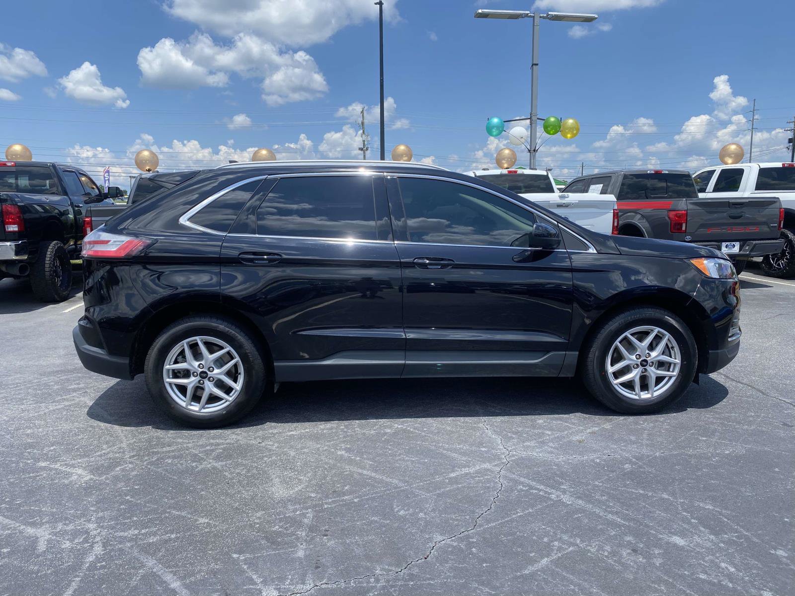 Certified 2024 Ford Edge SEL w/ Convenience Package AWD/4WD image 8