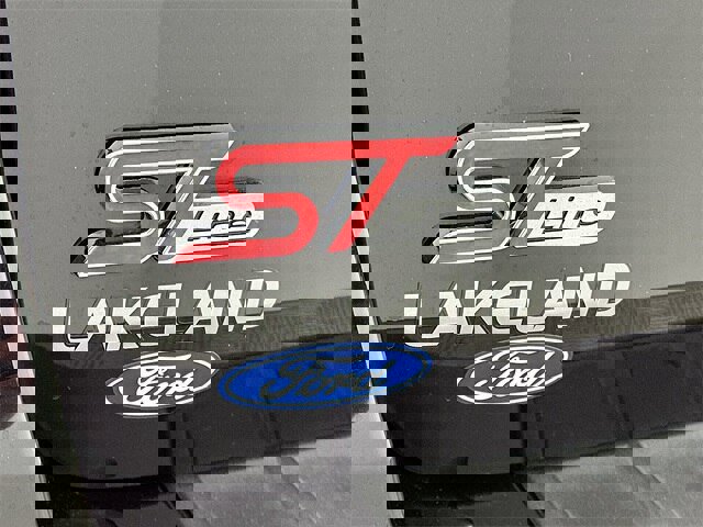 Certified 2023 Ford Explorer ST-Line image 30