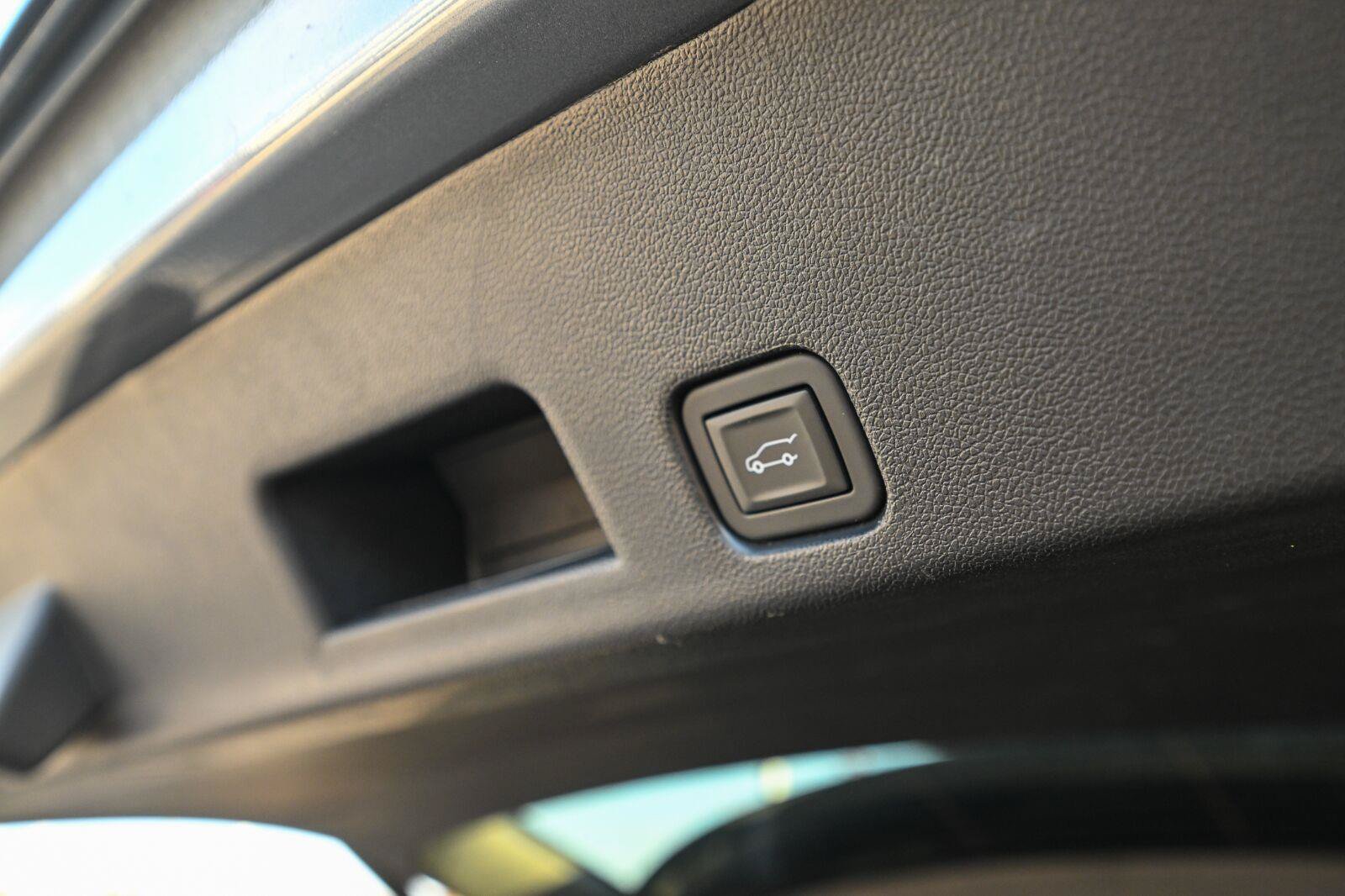 Used 2024 GMC Acadia Denali AWD/4WD image 34