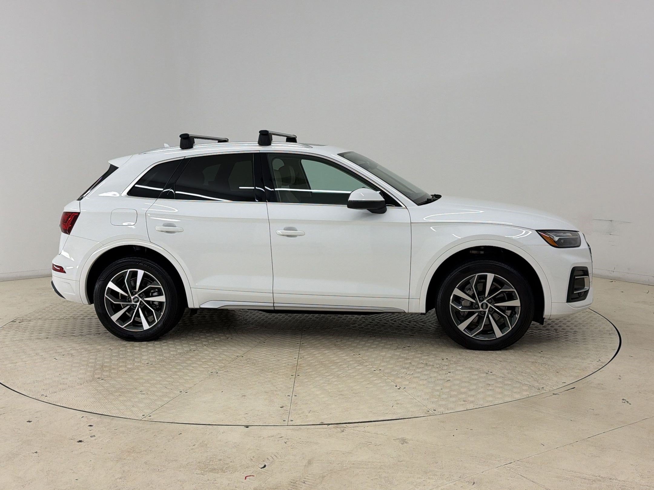 Used 2021 Audi Q5 2.0T Premium w/ Convenience Package AWD/4WD image 8