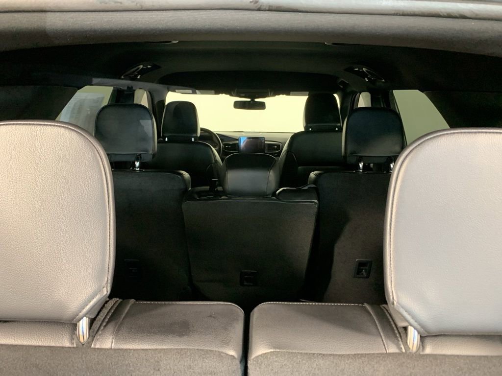 Certified 2023 Ford Explorer ST-Line AWD/4WD image 14
