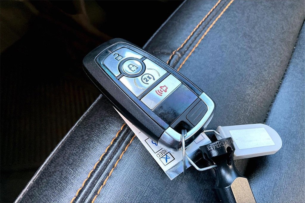 Certified 2024 Ford Bronco Badlands image 13