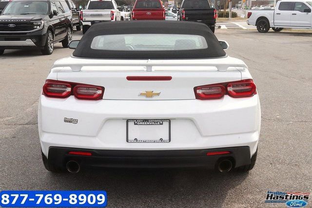 Used 2023 Chevrolet Camaro LT image 2