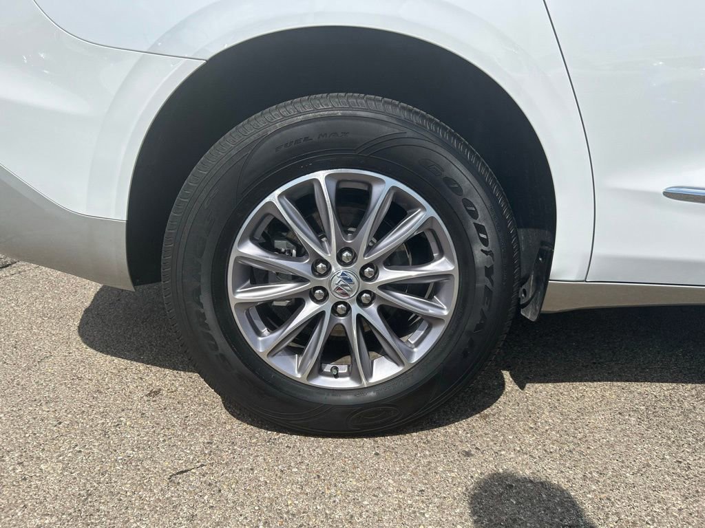 Used 2023 Buick Enclave Essence w/ Trailering Package, 5000 lbs. FWD image 10