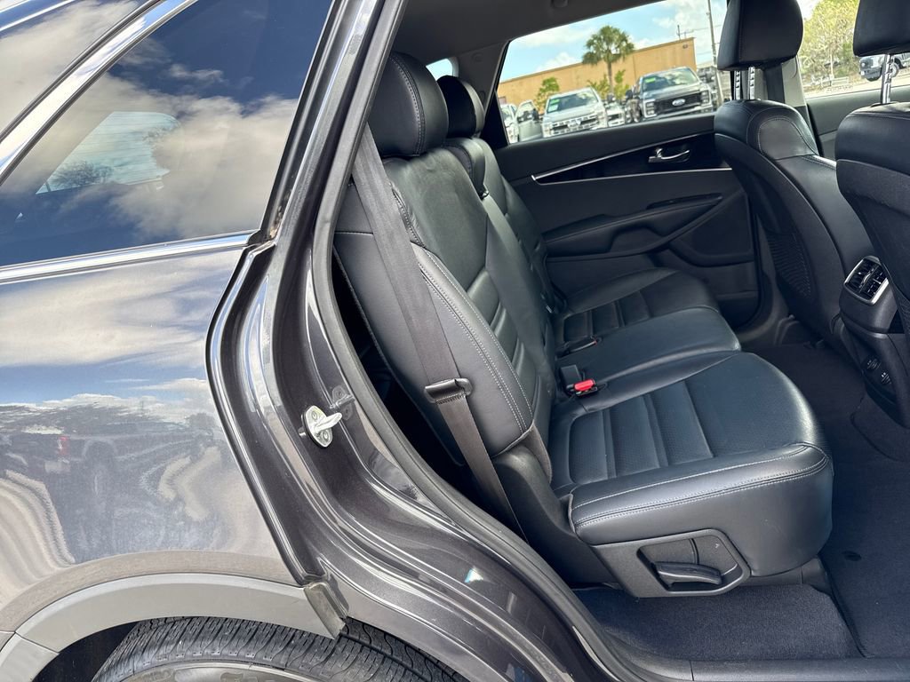 Used 2019 Kia Sorento EX image 27