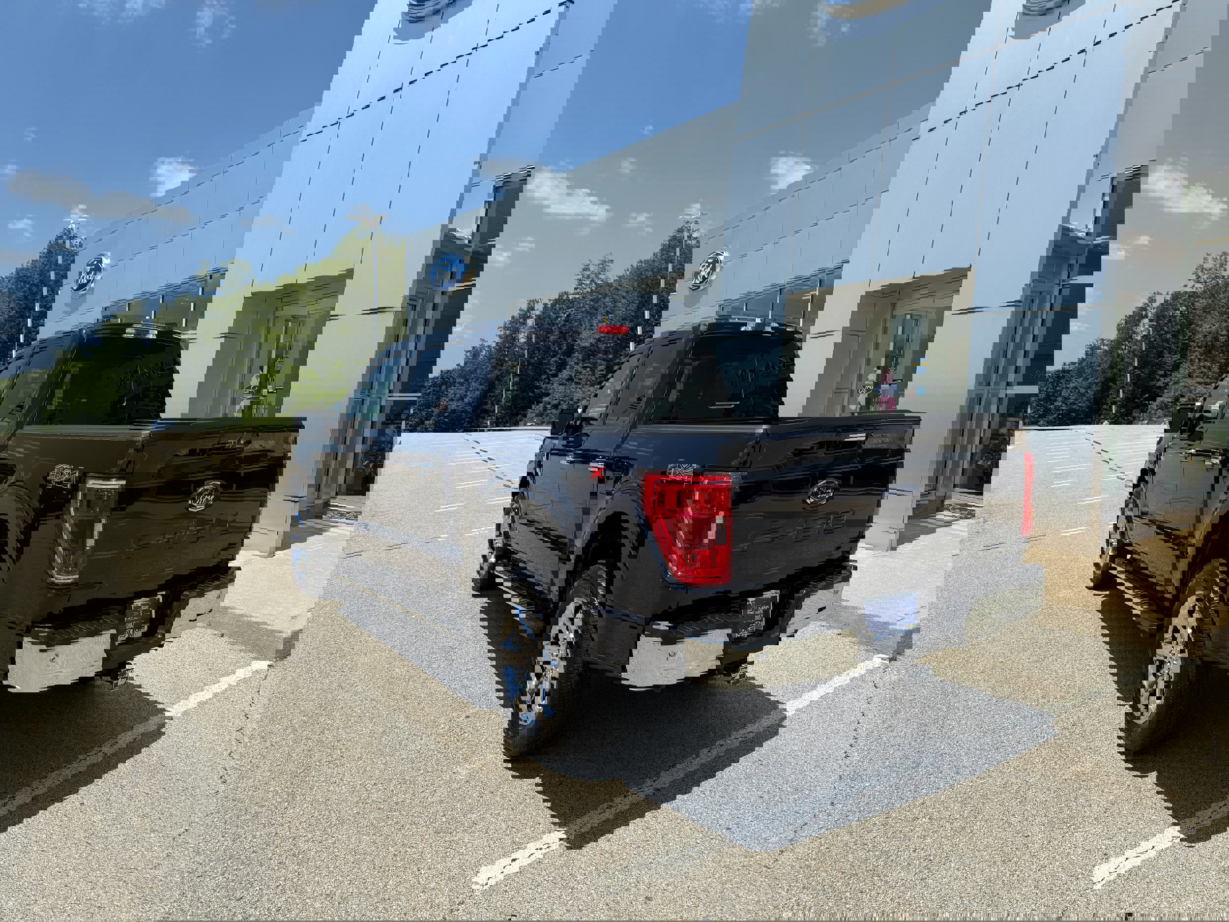 Certified 2023 Ford F150 XLT w/ Equipment Group 302A High image 5