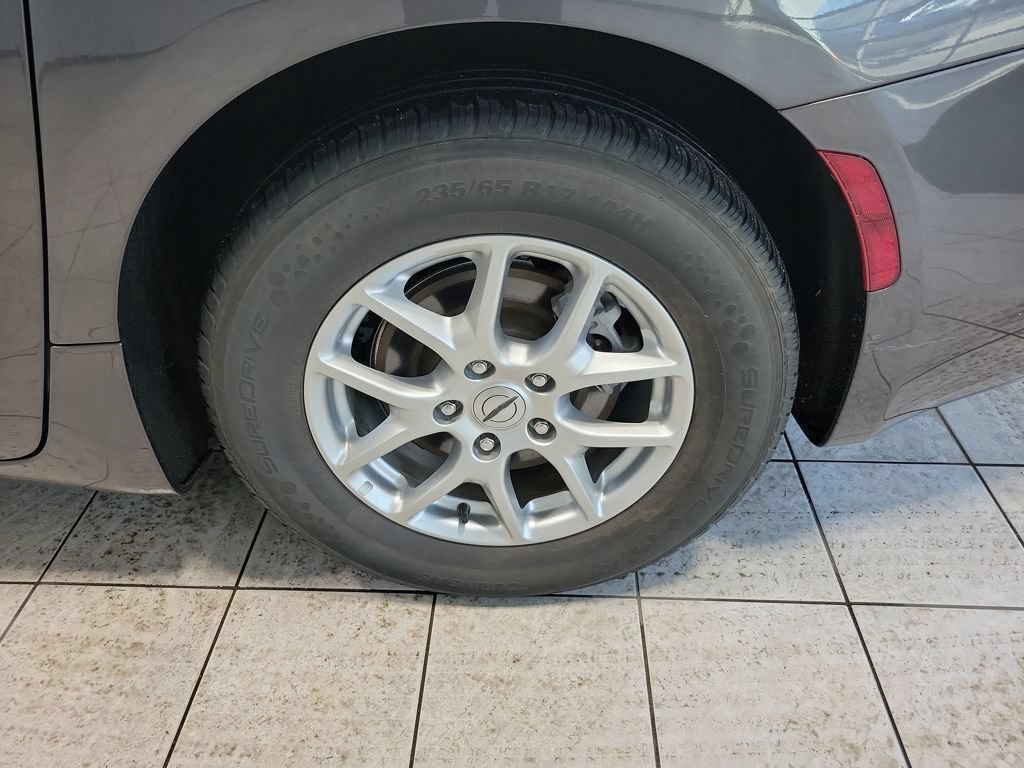 Used 2023 Chrysler Voyager LX FWD image 50