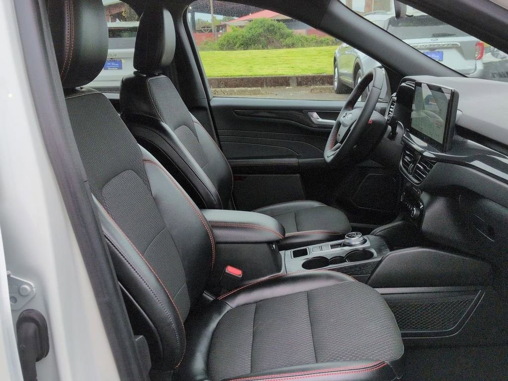 Certified 2023 Ford Escape ST-Line Select w/ Tech Pack #2 AWD/4WD image 29