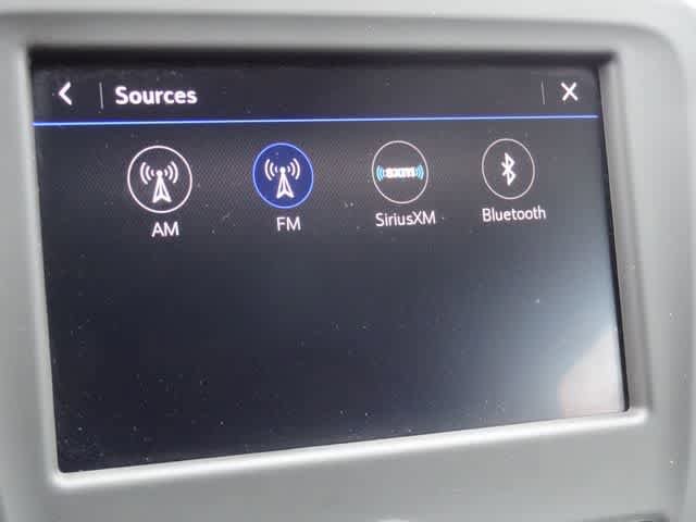 Used 2020 Chevrolet Equinox LT w/ Driver Convenience Package FWD image 25