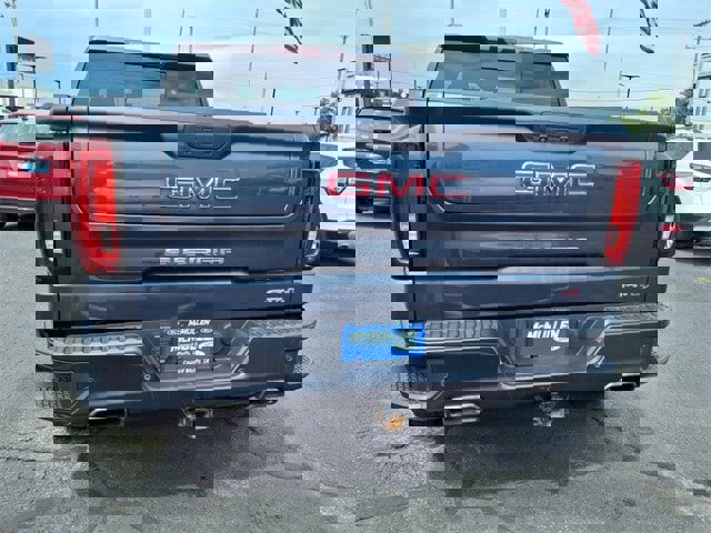 Used 2021 GMC Sierra 1500 AT4 w/ AT4 Value Package image 4