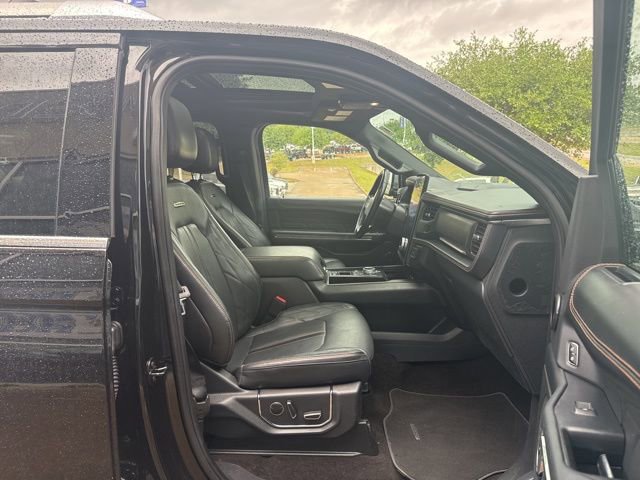 Certified 2022 Ford Expedition Max Platinum image 12