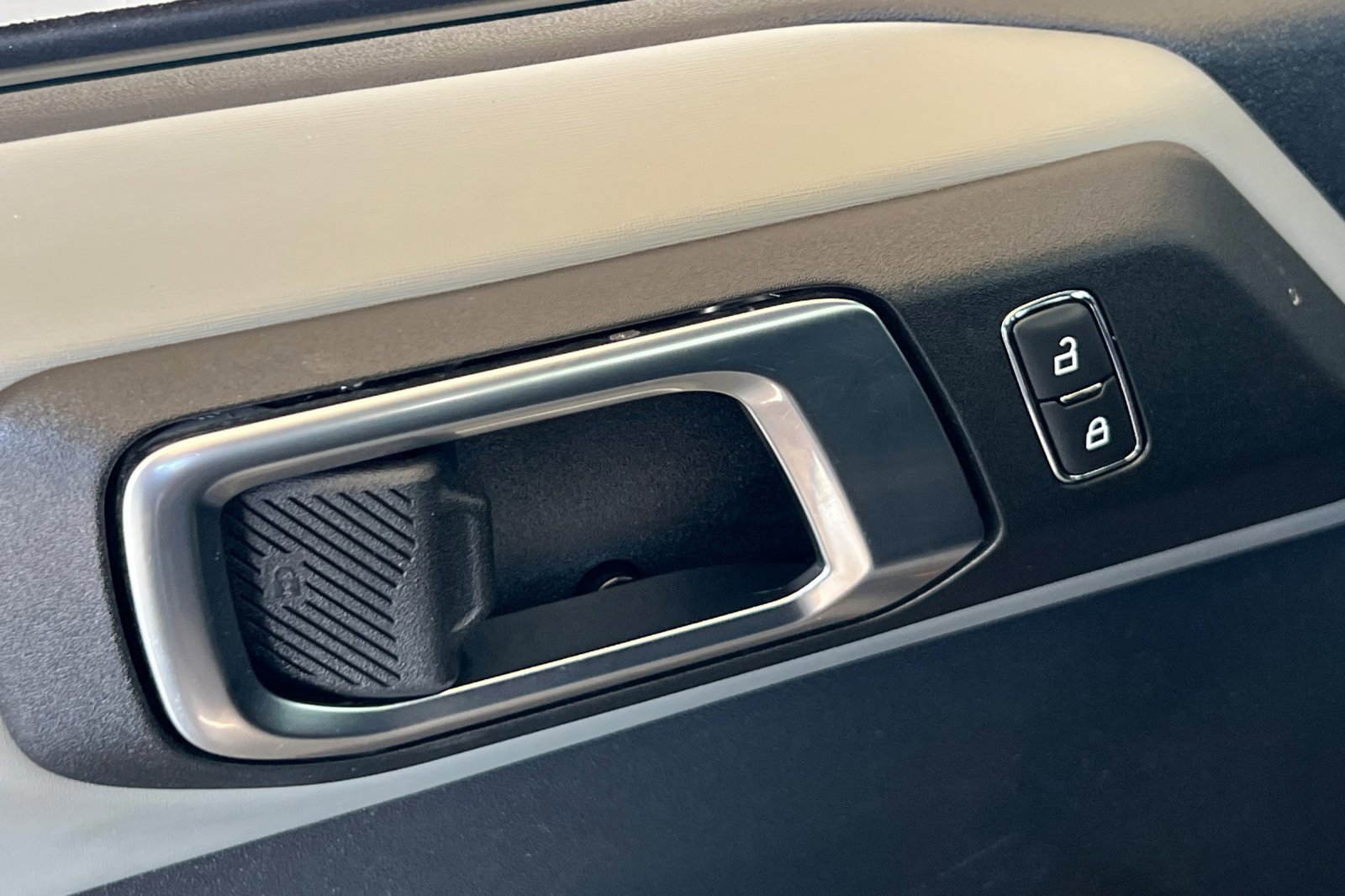 Certified 2023 Ford Bronco Badlands image 11