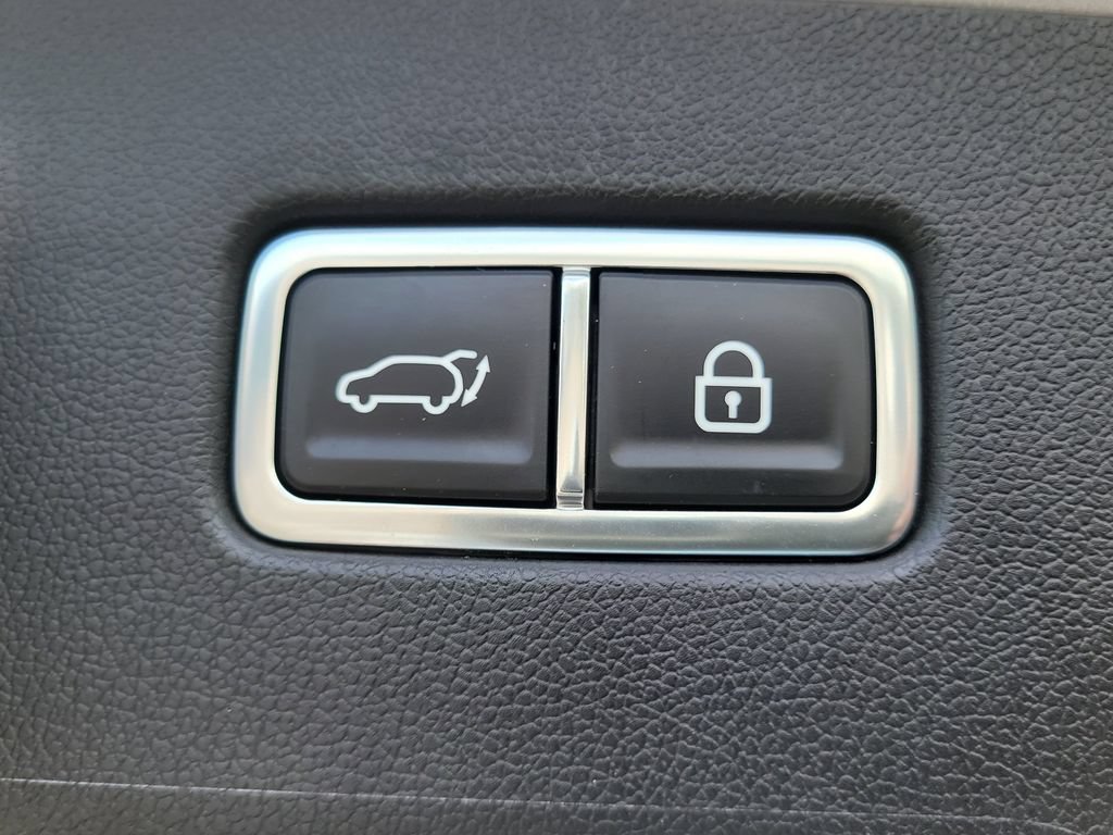 Used 2022 Kia Sorento EX w/ Panoramic Sunroof Package FWD image 8