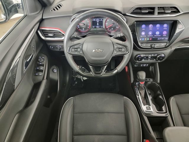 Used 2023 Chevrolet TrailBlazer RS w/ Sun and Liftgate Package FWD image 26