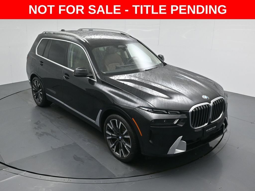 Used 2023 BMW X7 xDrive40i w/ Parking Assistance Package image 35