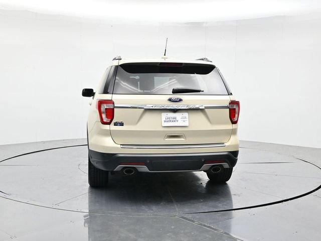 Certified 2018 Ford Explorer XLT w/ Equipment Group 202A FWD image 8