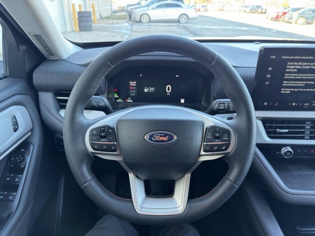 Certified 2025 Ford Explorer Active w/ Active Comfort Package image 17