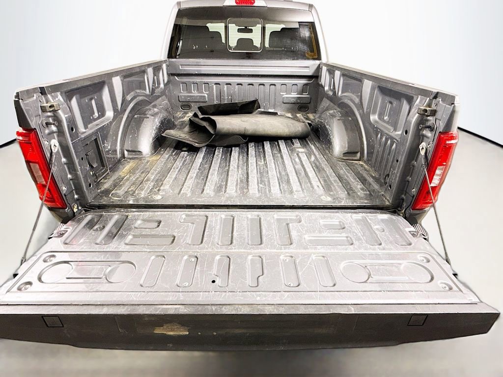 Certified 2022 Ford F150 XLT w/ Equipment Group 302A High image 27