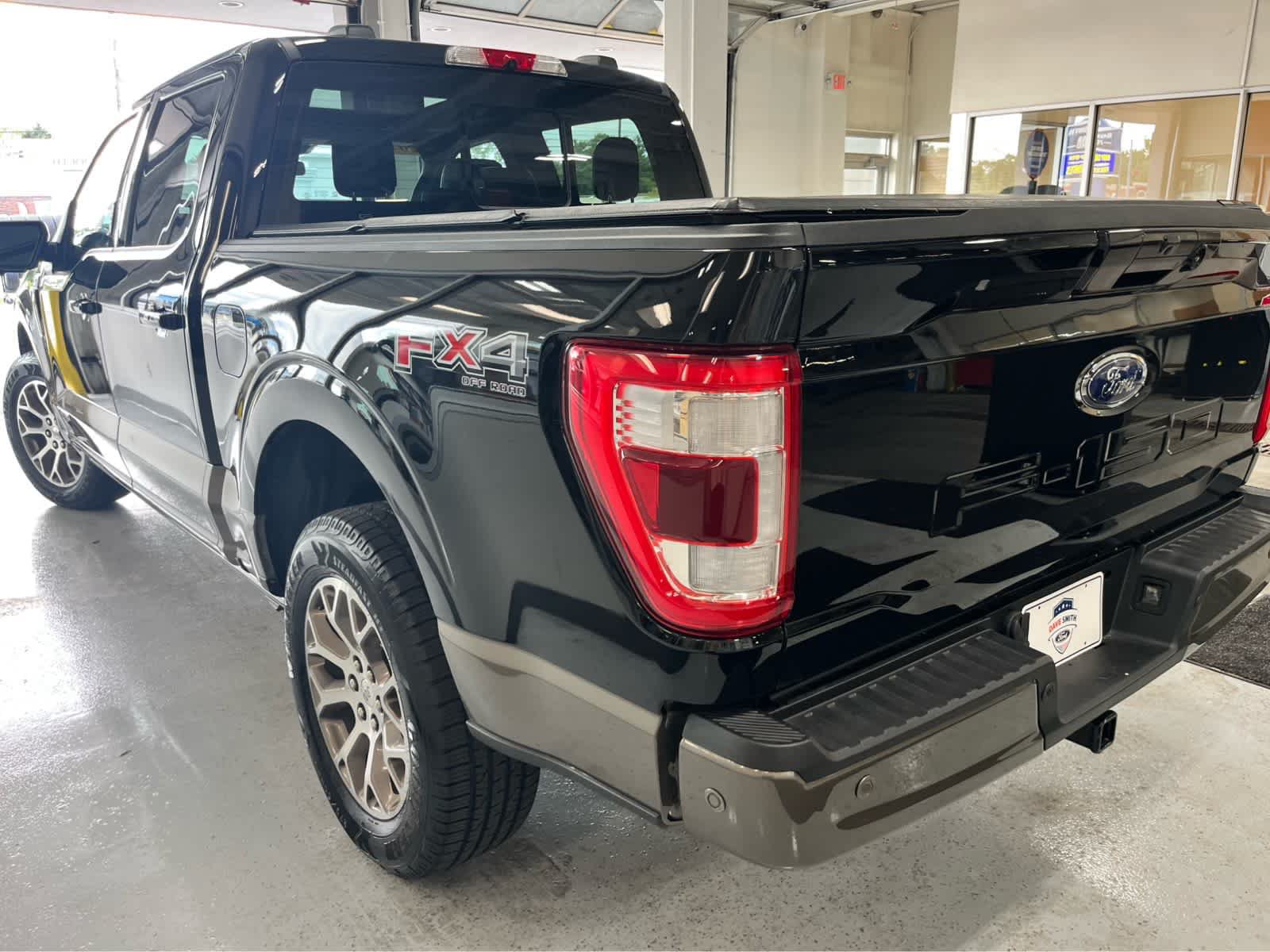 Certified 2022 Ford F150 King Ranch w/ Equipment Group 601A High AWD/4WD image 8