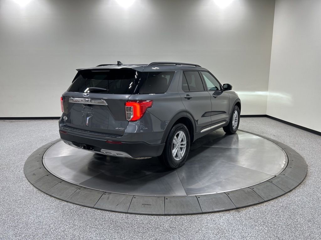 Certified 2023 Ford Explorer XLT w/ Equipment Group 202A AWD/4WD image 7