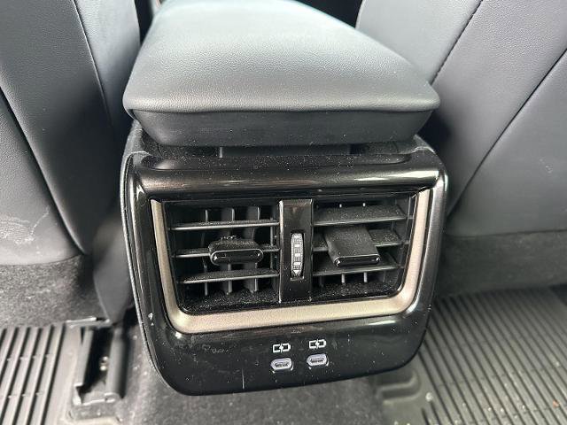 Used 2025 Toyota Crown Signia image 20