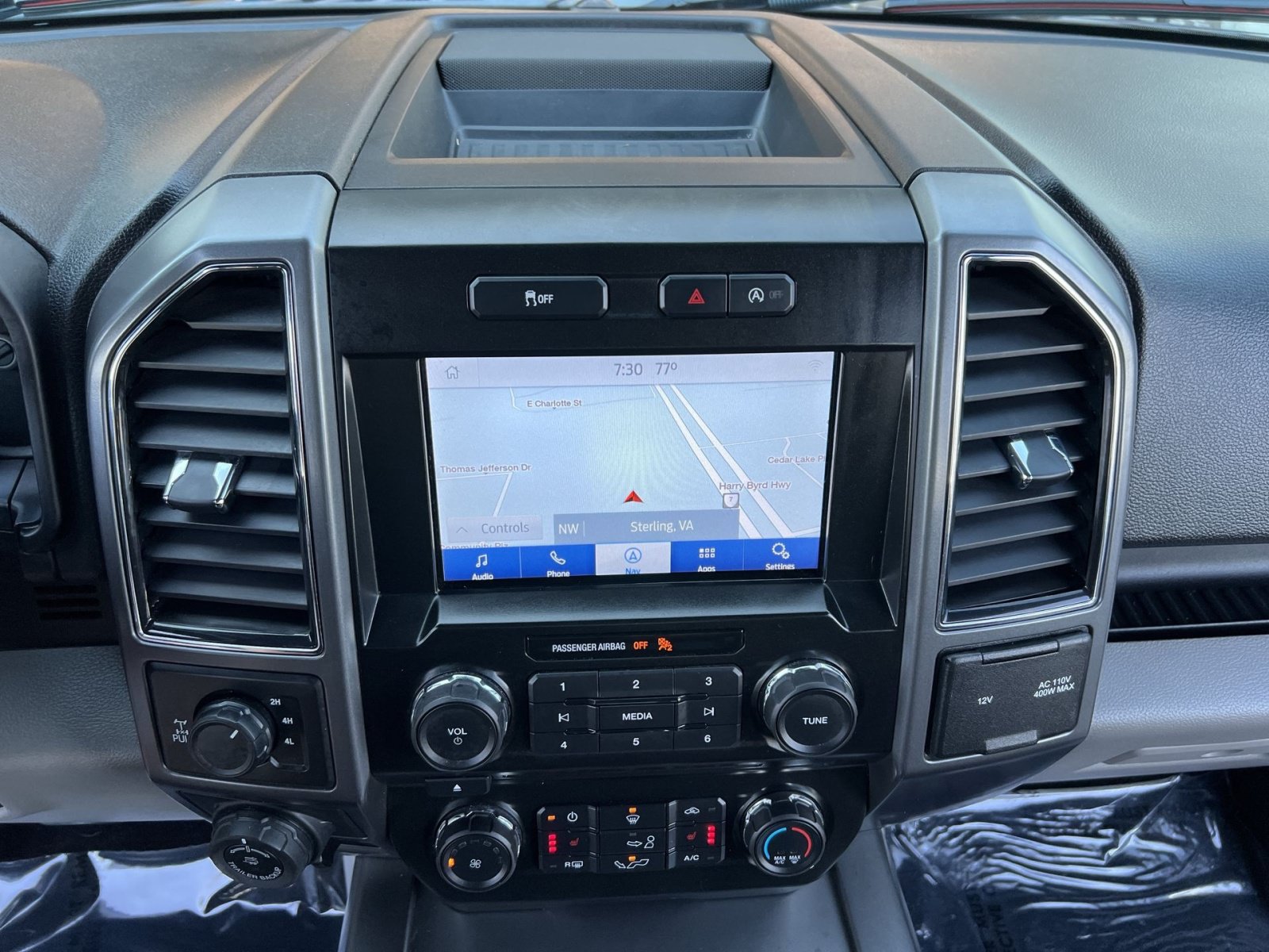 Certified 2018 Ford F150 XLT w/ Equipment Group 302A Luxury AWD/4WD image 28
