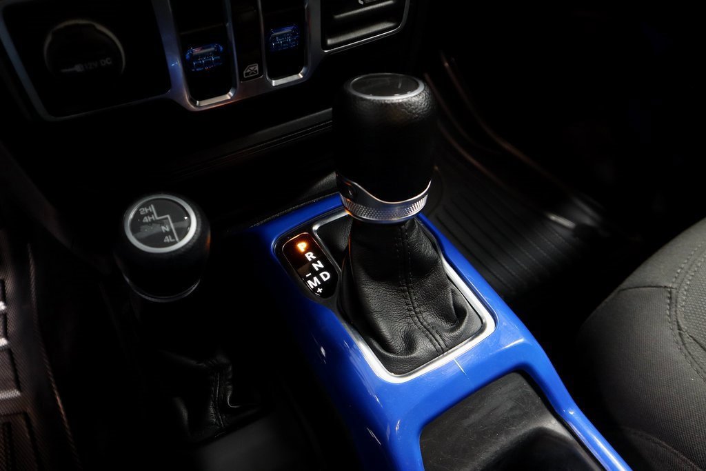 Used 2022 Jeep Gladiator Willys image 36