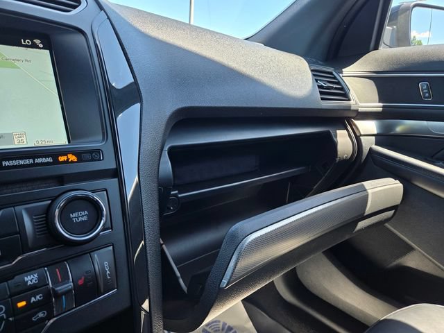 Certified 2018 Ford Explorer XLT w/ Equipment Group 202A AWD/4WD image 14